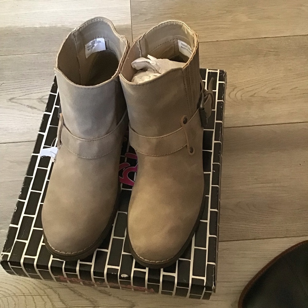 Dirty laundry boots